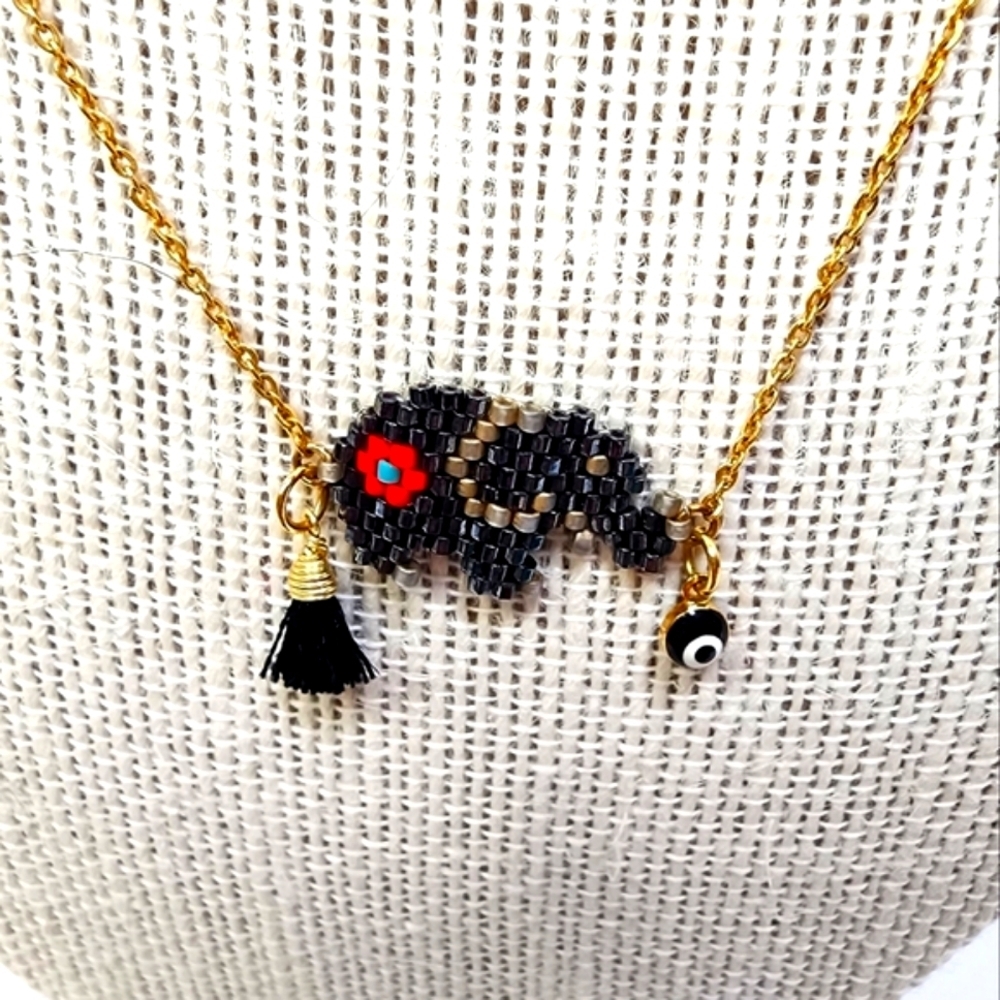 Beaded Elephant 17" Gold Chain Necklace